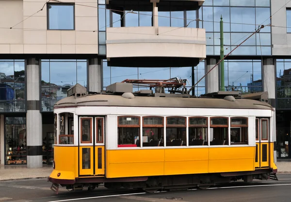 Tram giallo — Foto Stock