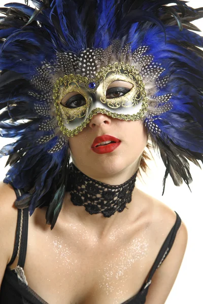 Krásná žena s karnevalovou maskou — Stock fotografie