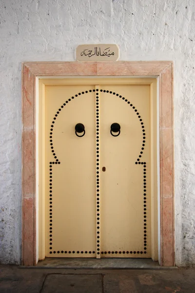 伝統的なドア — ストック写真