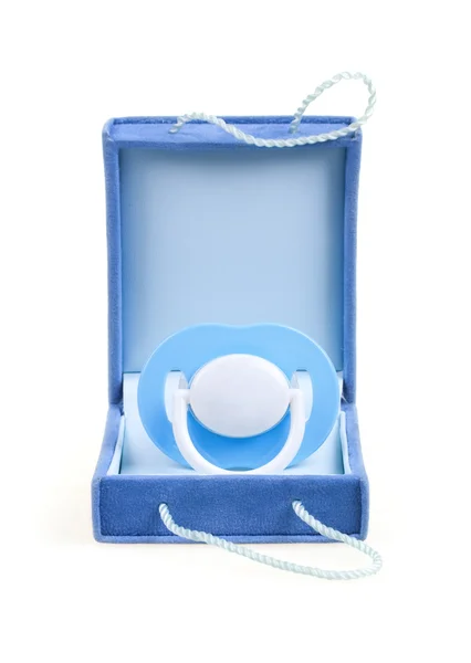 Chupeta azul na caixa — Fotografia de Stock