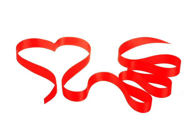 Kalp şeklinde kırmızı kurdele — Stok fotoğraf