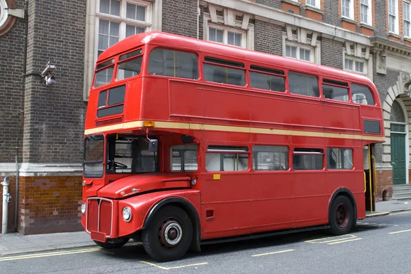 빨간 런던 버스 스톡 이미지