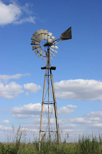 Molino de viento de Kansas Country Imagen de stock