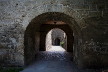 kastel kale girişine