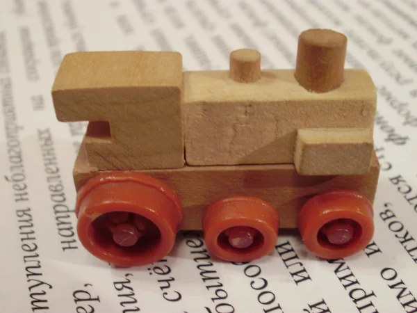 küçük ahşap lokomotif.