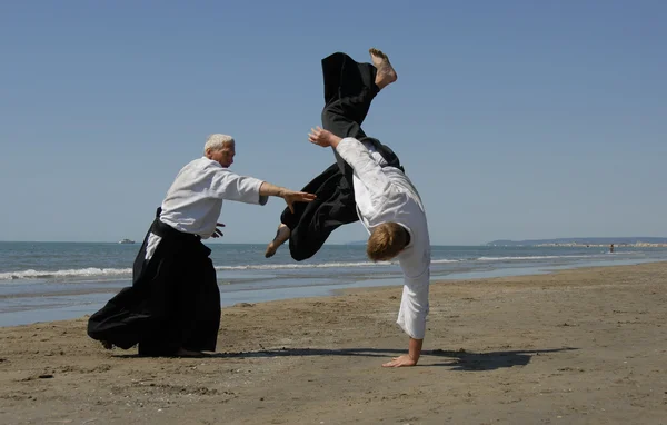 Aikido en la playa — Foto de Stock