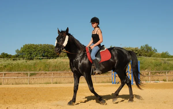 Menina de equitação — Fotografia de Stock