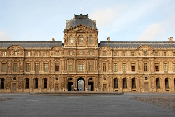 Muzeum Louvre — Zdjęcie stockowe