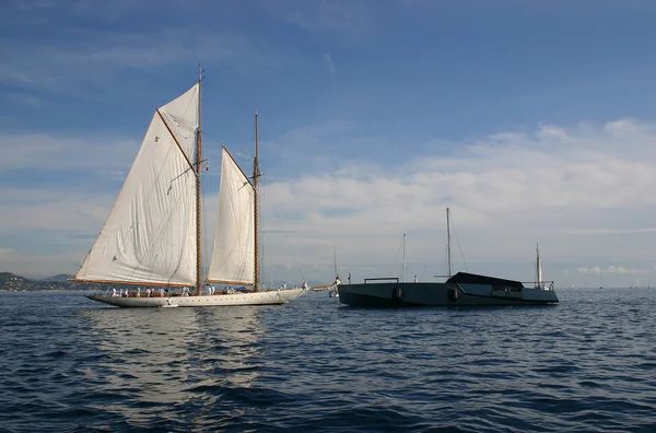 Barca a vela in regata — Foto Stock