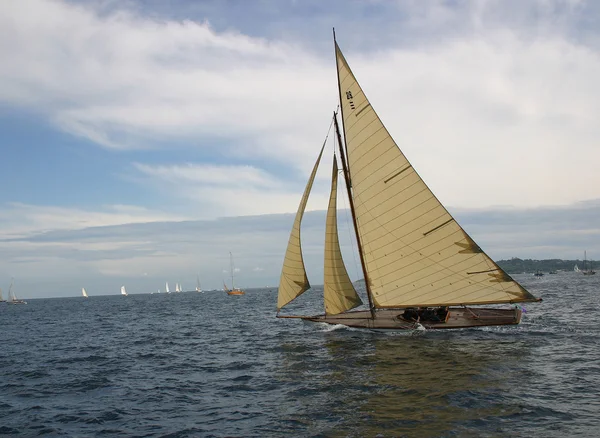 Segelboot in Regata — Stockfoto