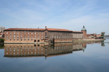 La Garonne,Toulouse clipart