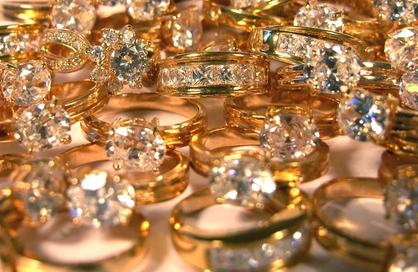 Lot of rings with big diamonds — Stock Photo, Image