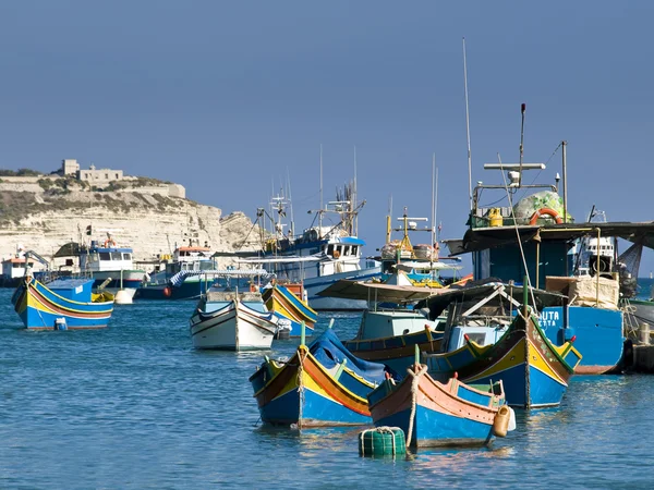 Máltai halászati falu — Stock Fotó