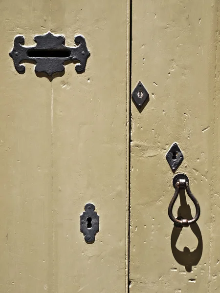 Місті Mdina двері молоток — стокове фото