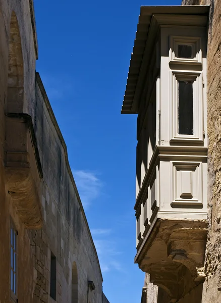 Maltesiska träbalkong — Stockfoto