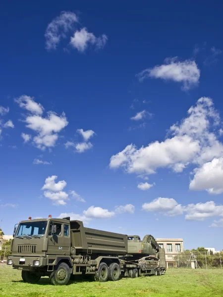 Katonai teherautó — Stock Fotó