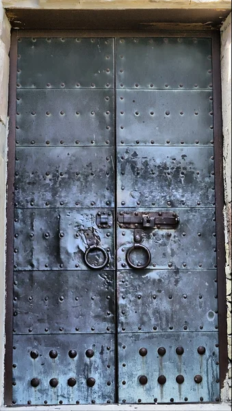 Närbild av antika dörrar — Stockfoto