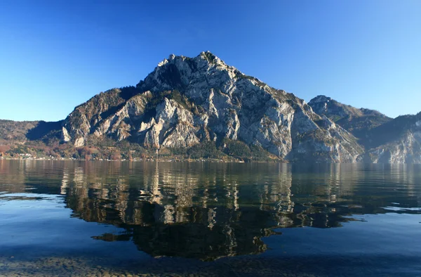 Alpine Landschaft, Berg — Stockfoto
