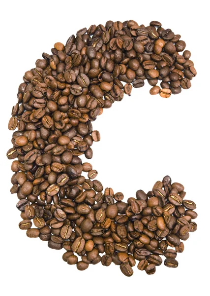 Буква С из зерна кофе — стоковое фото