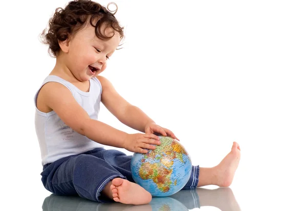 Dítě s zeměkoule. — Stock fotografie