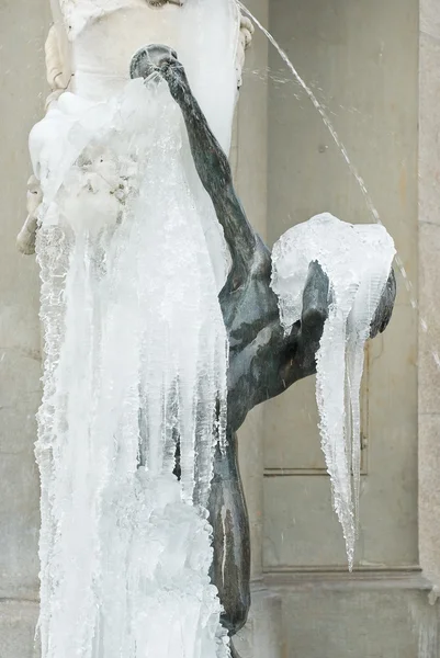 Rapaz congelado — Fotografia de Stock