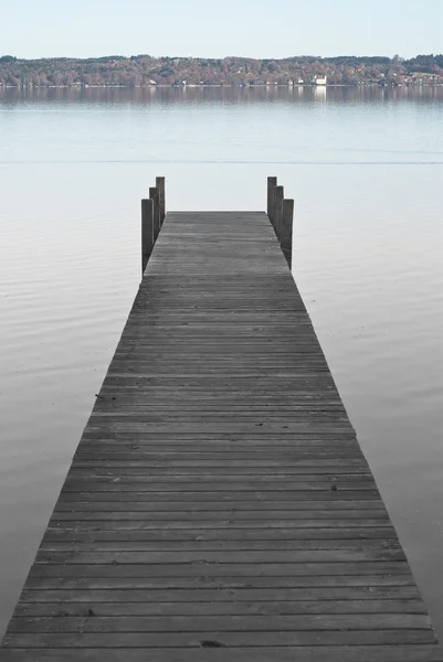 Starnberger湖上的码头 — 图库照片