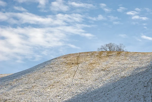 雪に覆われた丘 — ストック写真