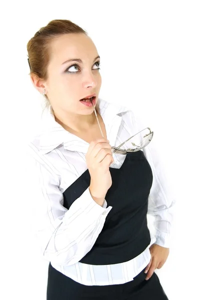 Menina de escritório com óculos olhando atenciosamente para cima — Fotografia de Stock
