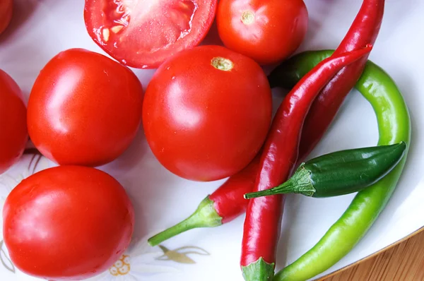 Tomates y pimientos —  Fotos de Stock