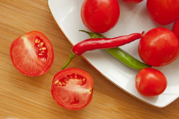 Sommige tomaten en paprika 's — Stockfoto