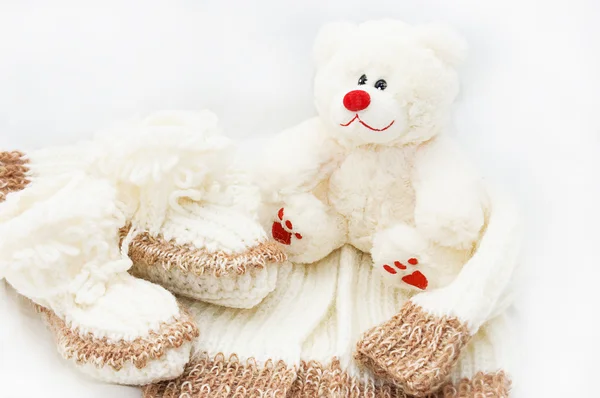 Vlněný ručně vyrobené kojenecké oblečení — Stock fotografie