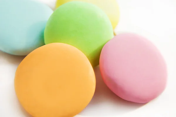 Comprimés de bonbons ronds colorés — Photo
