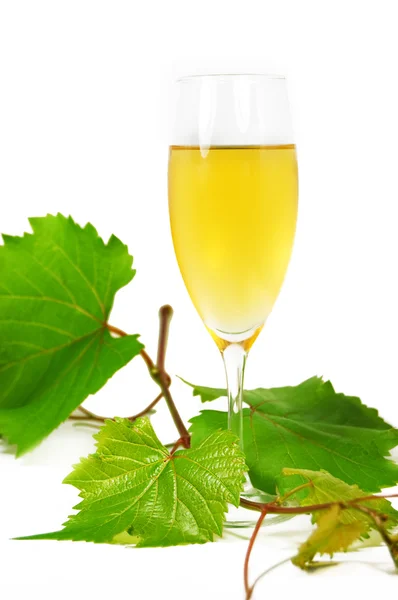 Muscat glass of wine with leaves — Stock Photo, Image