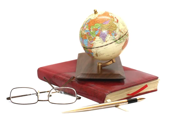 Notatnik, długopis, globe, gogle — Zdjęcie stockowe