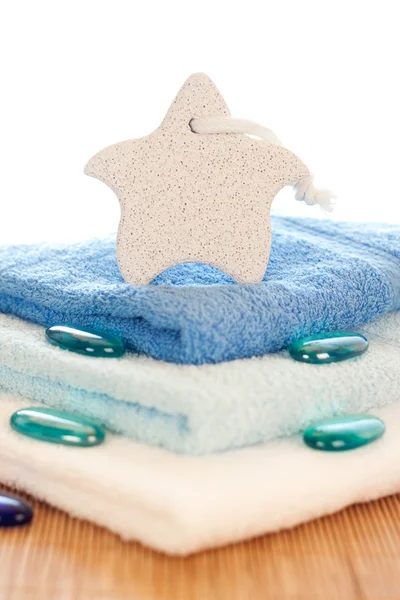 Handdoeken en stenen — Stockfoto