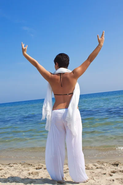Yoga en la playa — Foto de Stock