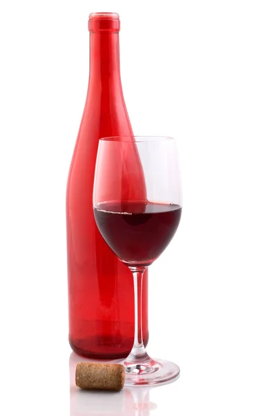 Rode fles en rode wijn — Stockfoto