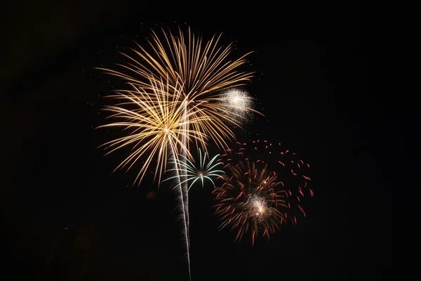 Feuerwerk in Gold und Rot — Stockfoto