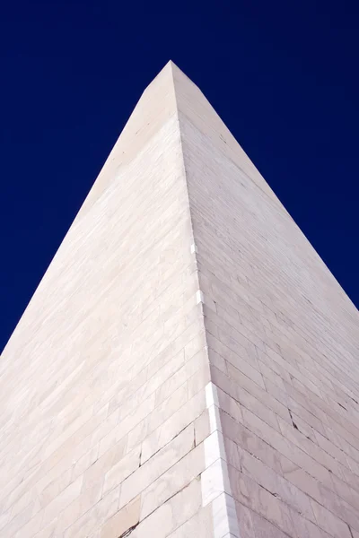 Close-up view of the Washington Monument — Stock Photo, Image