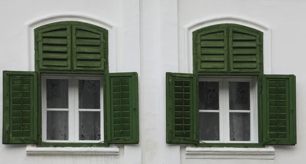 Παραδοσιακά παράθυρα — Φωτογραφία Αρχείου
