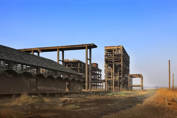 Tung industri ruiner — Stockfoto