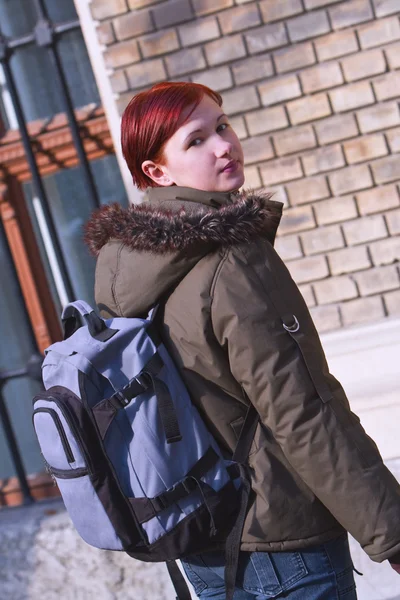 빨간 머리 여자 학생 — 스톡 사진