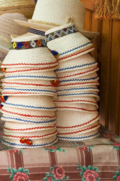 Stos czapki rumuński — Zdjęcie stockowe