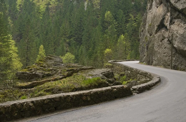 Droga w kanion bicaz — Zdjęcie stockowe