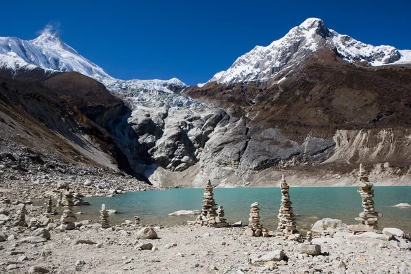 Nepál. ledovcové jezero — Stock fotografie