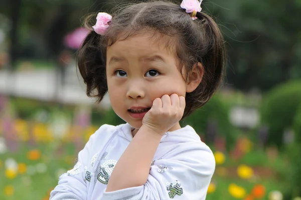 Aranyos kislány. — Stock Fotó