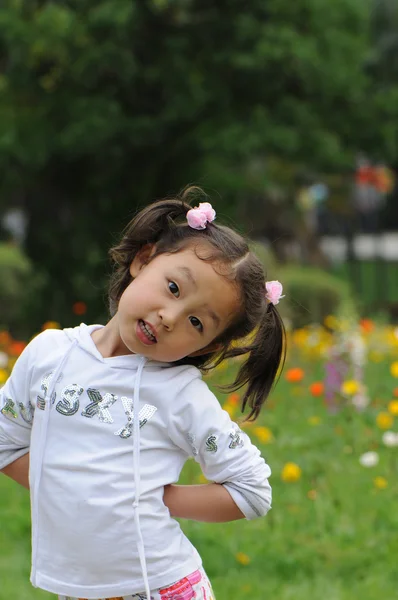 Menina bonito — Fotografia de Stock