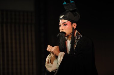 uzun siyah sakallı Çin opera adam