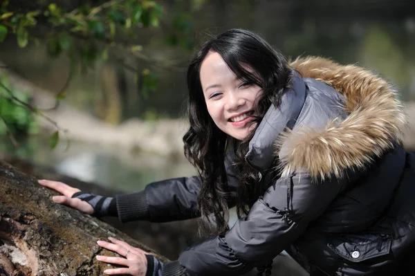 Glimlach Aziatische vrouw — Stockfoto
