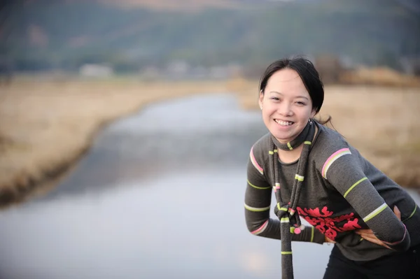 Lächeln asiatische Frau — Stockfoto